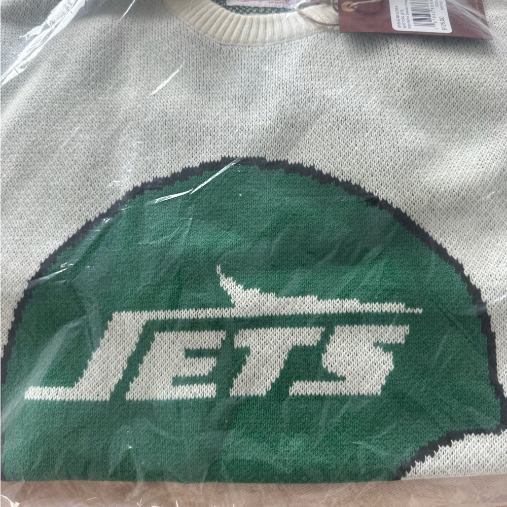 Mitchell & Ness Cream Crewneck Sweater with Green Jets Helmet - Picture 4 of 7